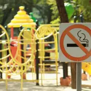 UK May Ban Smoking and Vaping in Outdoor Spaces Like Pub Gardens