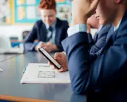 UK May Impose Social Media Curfews and Time Limits for Under-16s