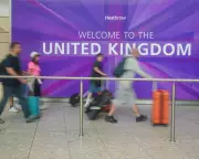 UK net migration falls nearly 50% to 171,000 in 2025