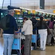 UK Tourists Warned: Empty Reusable Water Bottles to Avoid Airport Security Delays