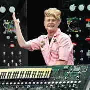 UK's Eurovision Entry Look Mum No Computer Hit with 100/1 Odds Before Final