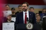 Vance's Close Trump Ties Could Doom 2028 Bid, Strategists Warn