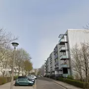 Woman Suffers Severe Brain Injuries in Balcony Fall Fleeing Attack