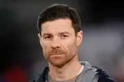 Xabi Alonso Leads Chelsea Manager Race as Liverpool Backs Slot