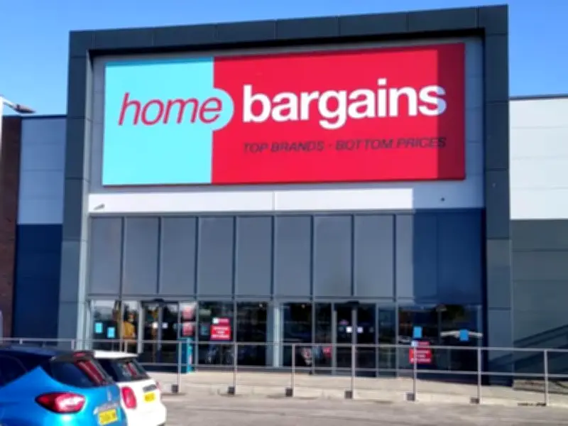 £10 Home Bargains Cabin Bag Fits easyJet and BA Hand Luggage Rules