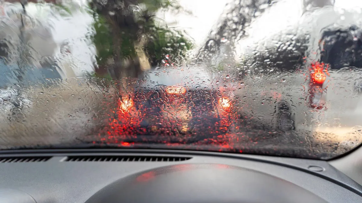 10-Second Windscreen Defogging Hack Revealed by TikTok User