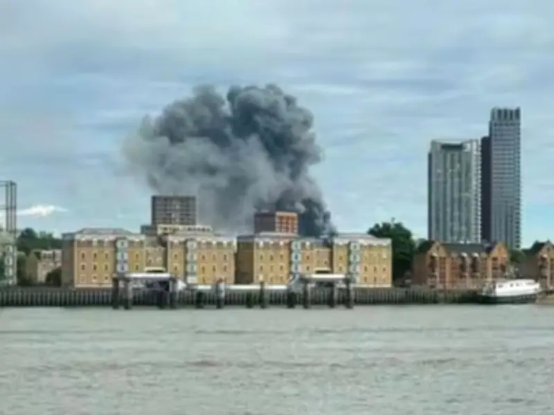 100 Firefighters Tackle Bermondsey Recycling Centre Blaze Disrupting Trains
