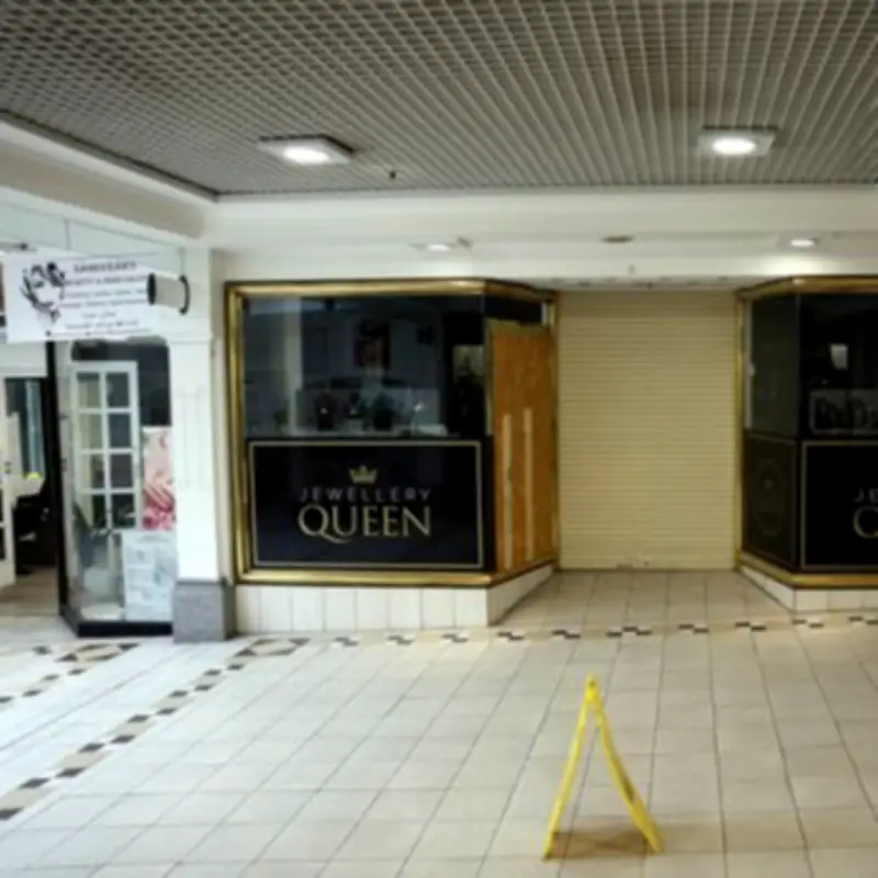 £10k jewellery stolen in Newcastle shop window smash raid