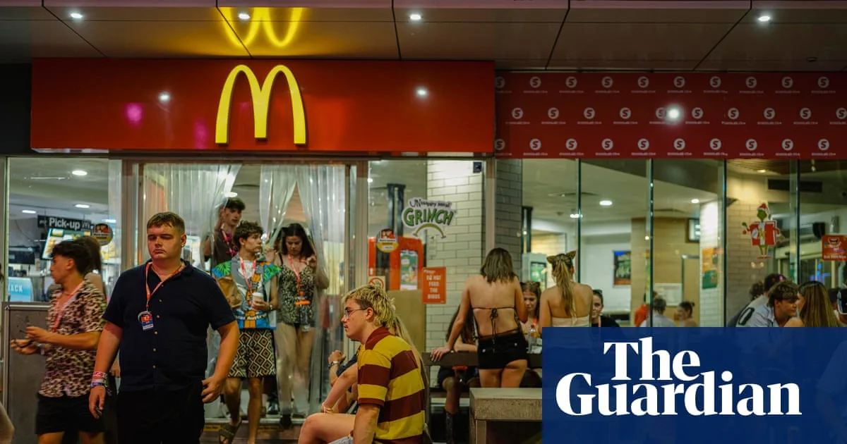 15,000 School Leavers Descend on Gold Coast for Schoolies 2025