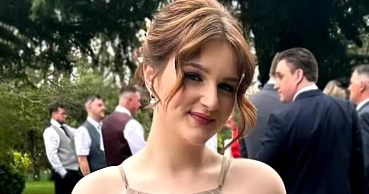 Mother Dialled 999 as Daughter Was Stabbed to Death, Inquest Hears