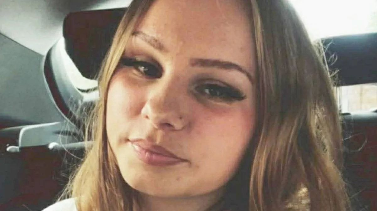 Teenager, 17, Paralyzed by Ultra-Rare Spinal Stroke After Mistaking Symptoms for Period Pains