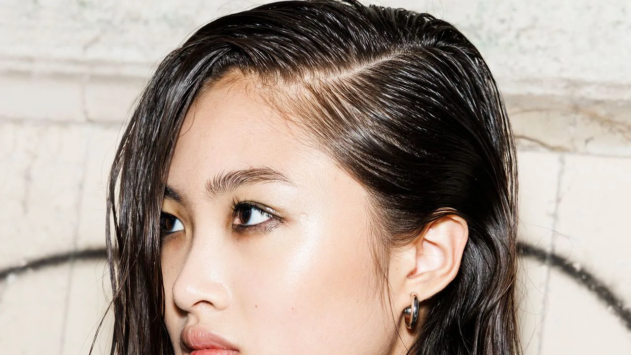 Three Expert-Approved Ways to Banish Greasy Hair Fast