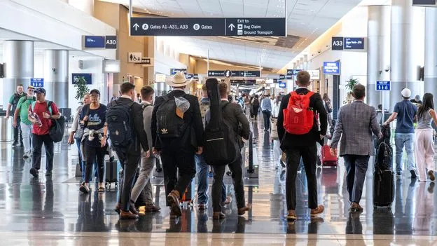US Government Shutdown: 450 TSA Agents Quit as Crisis Hits Travel