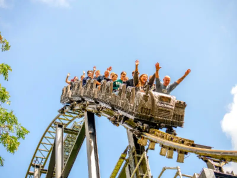 5 Best UK Theme Park Ticket Deals for Families This Summer