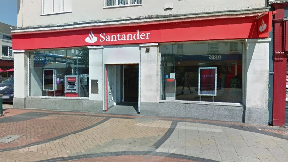 55 Santander and NatWest Branches to Close Before May 28