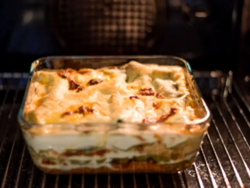 6 Chefs Share Identical Top Lasagne Tips for Perfect Homemade Dish