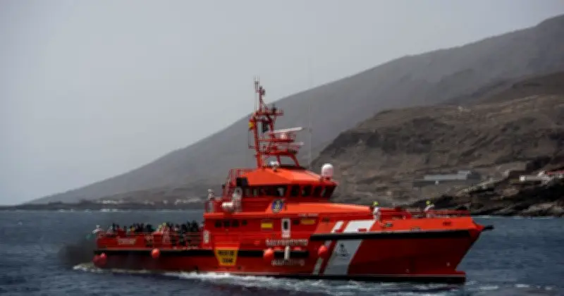 77 Migrants Rescued from Inflatable Boat off Lanzarote Coast
