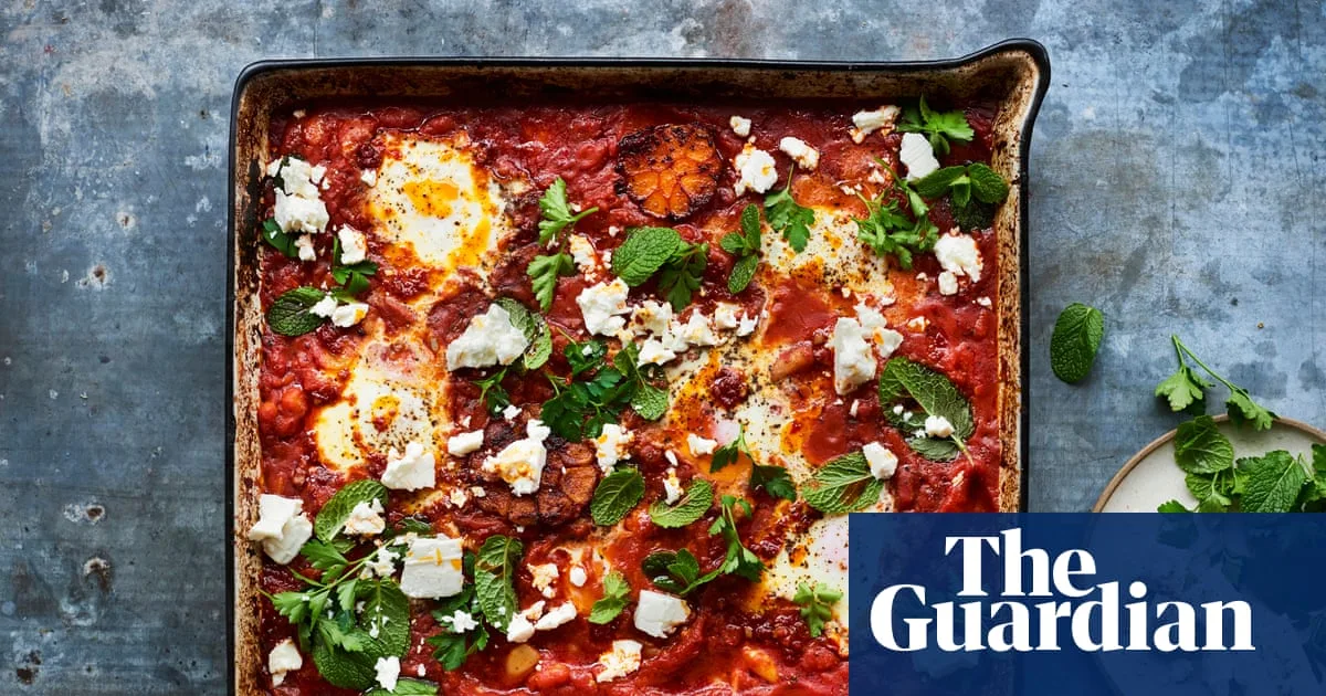 8 Simple Traybake Recipes for Easy Weeknight Feasts