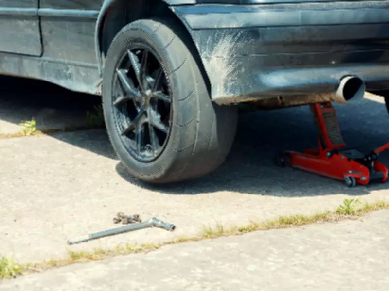Abandoned Car on Driveway: Police Warn Against Moving It Yourself