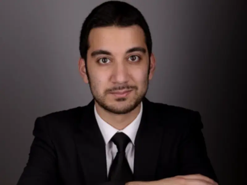 Acclaimed Classical Guitarist Sasha Savaloni to Perform in Rutherglen