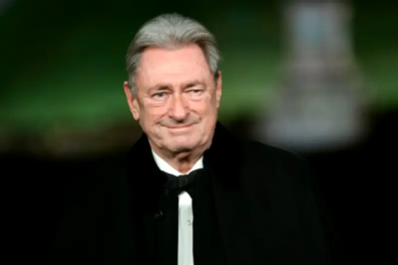 Alan Titchmarsh 'full of tears' as he sells farmhouse and downsizes