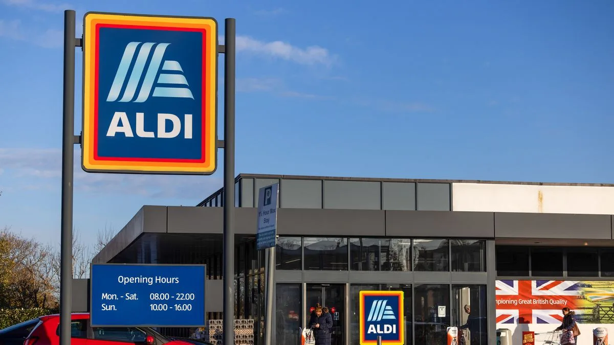 Aldi's £3 Buildable Flowers Return: 'Won't Die' and 'Look Great All Year-Round'