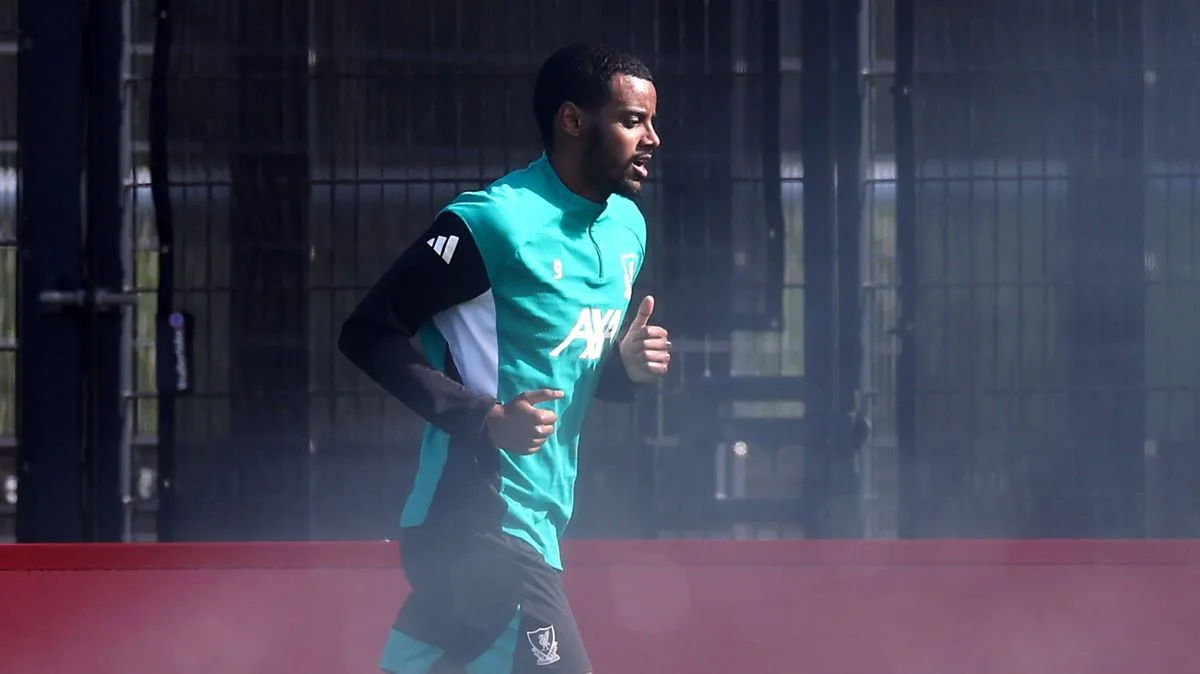Alexander Isak Returns to Full Training with Liverpool