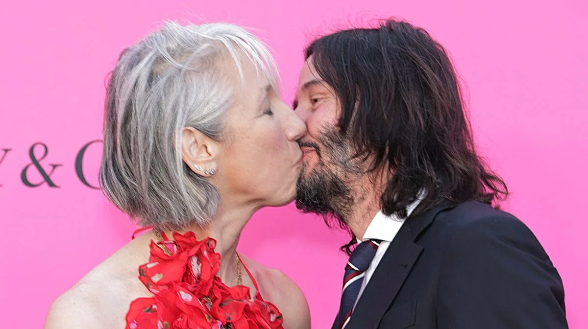 Keanu Reeves Shows PDA with Alexandra Grant Amid Divorce Rumours