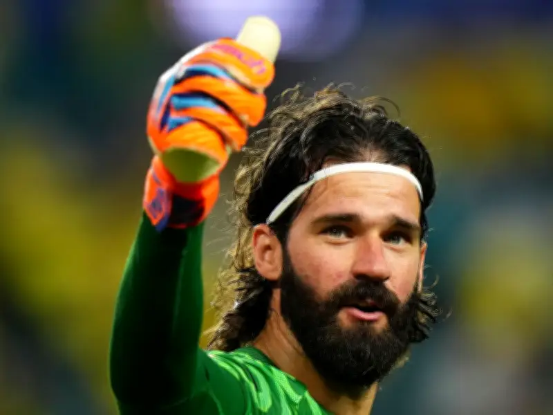 Alisson Becker Sends Clear Message as Liverpool Wait on Mamardashvili Loan Decision