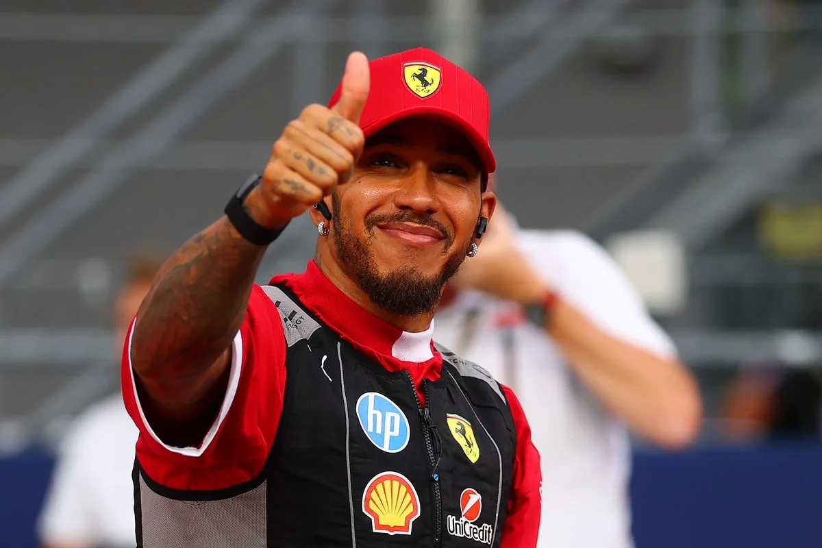 Hamilton Teases Alonso After Singapore GP Radio Rant