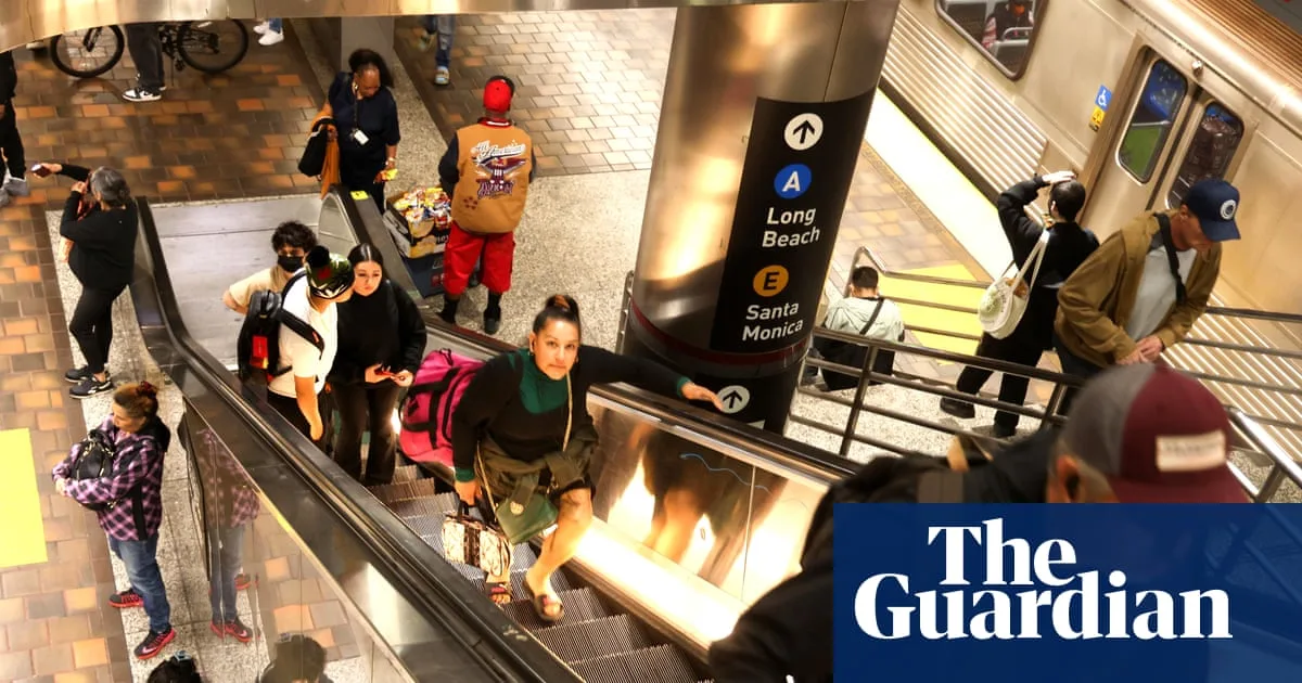 Americans Living Car Free: Challenges and Benefits