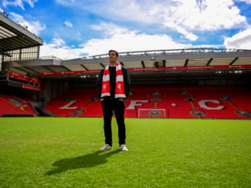 Andoni Iraola Faces Key Liverpool Challenge as Job Scale Emerges