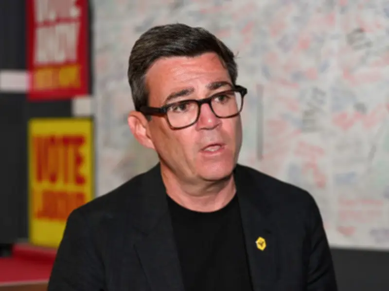 Andy Burnham won't challenge PM in first 72 hours if he wins by-election