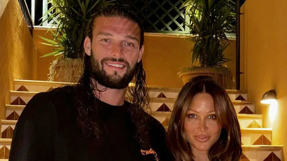 Lou Teasdale's Friends Fear She May Marry Andy Carroll After Reunion