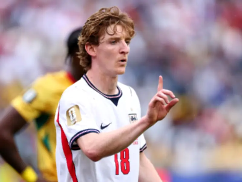 Anthony Gordon Under Pressure to Keep England Spot, Say Neville and Keane