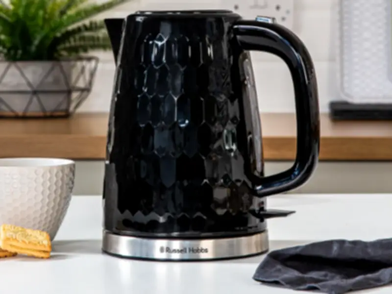 Anti-limescale kettle boils in 43 seconds reduced to £23 on Amazon