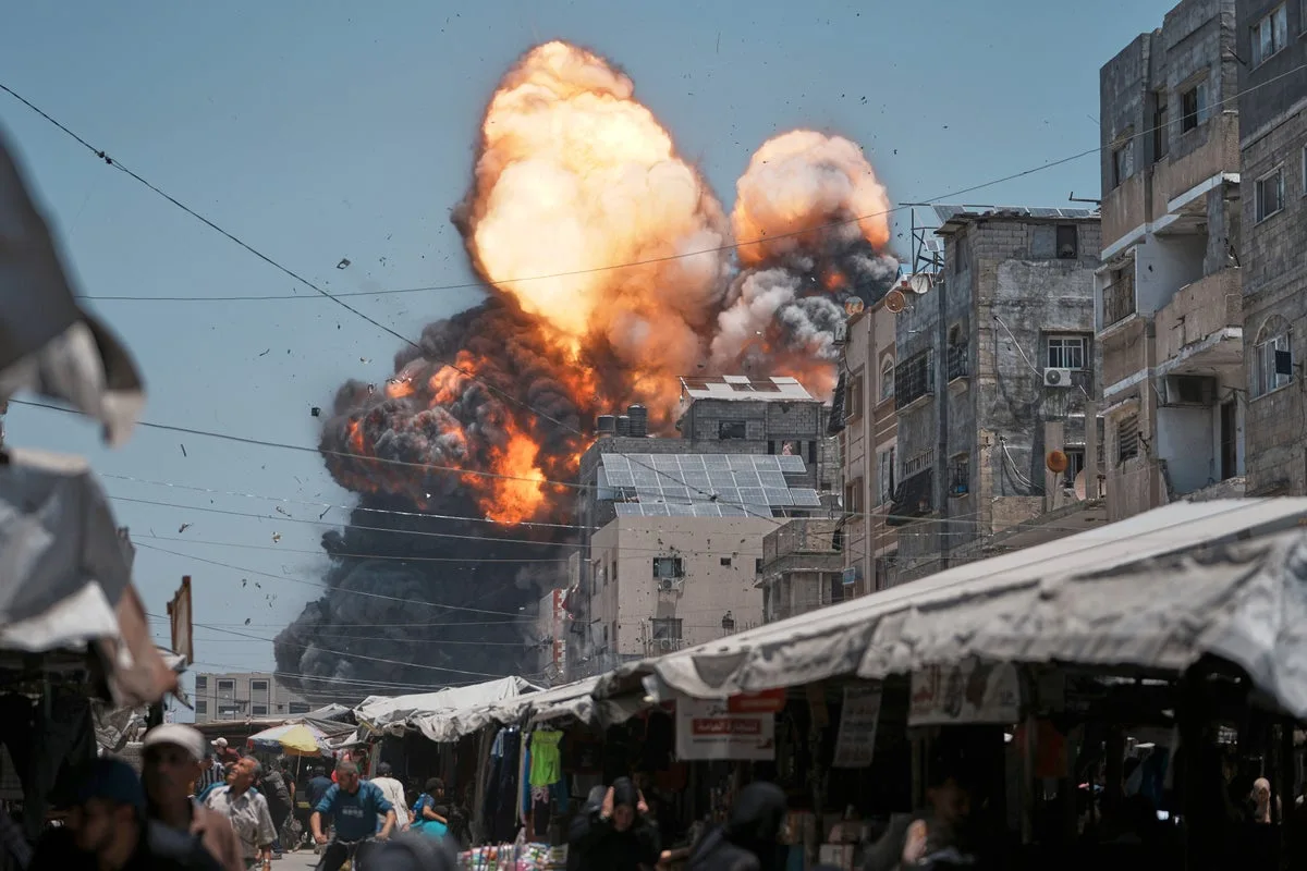 AP Photographer Captures Israeli Airstrike in Gaza City in Striking Detail