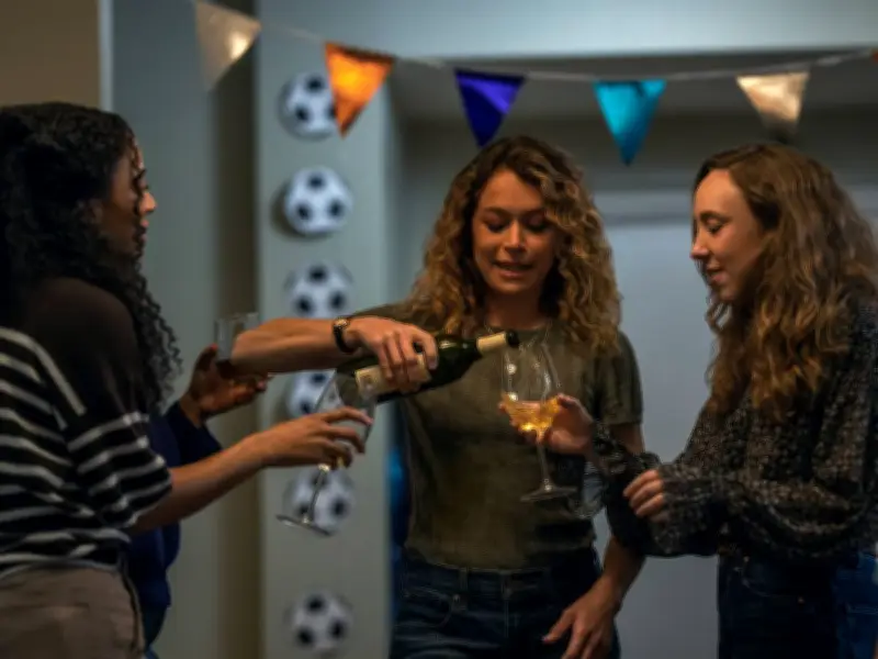 Apple TV's Maximum Pleasure Guaranteed Hooks Fans, Called Better Than Cape Fear