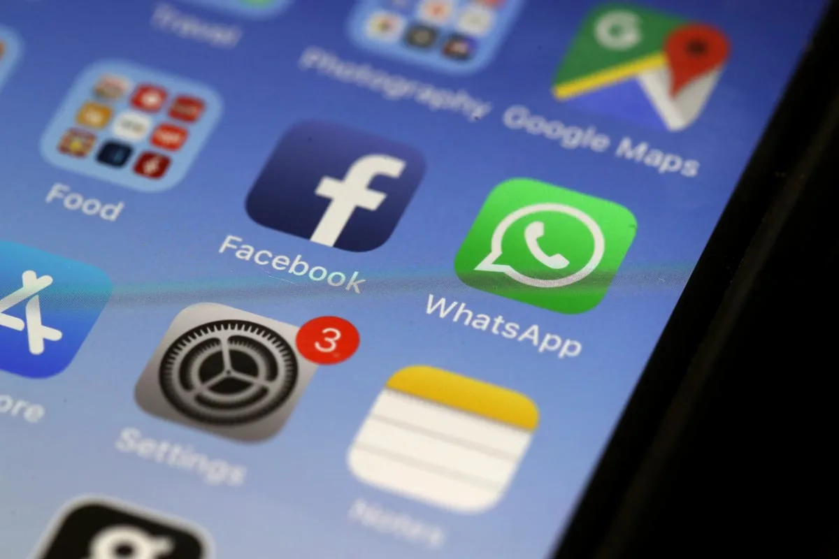 Apple Warns iPhone Users of Mercenary Spyware Attacks
