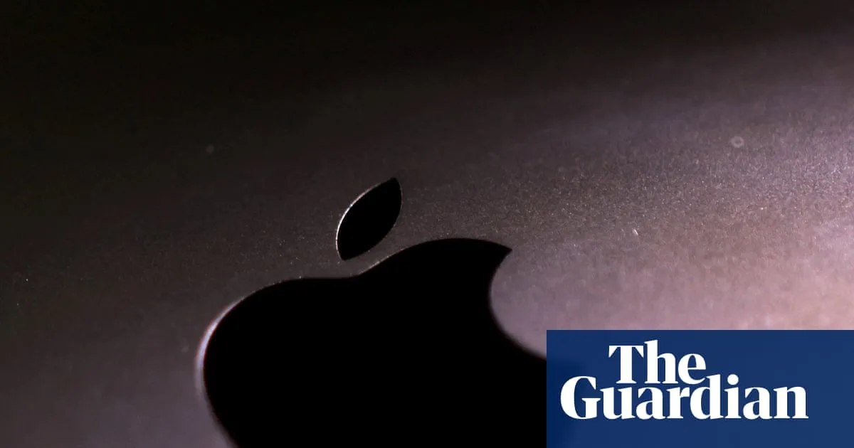 Apple's AI chief John Giannandrea steps down as company lags behind rivals