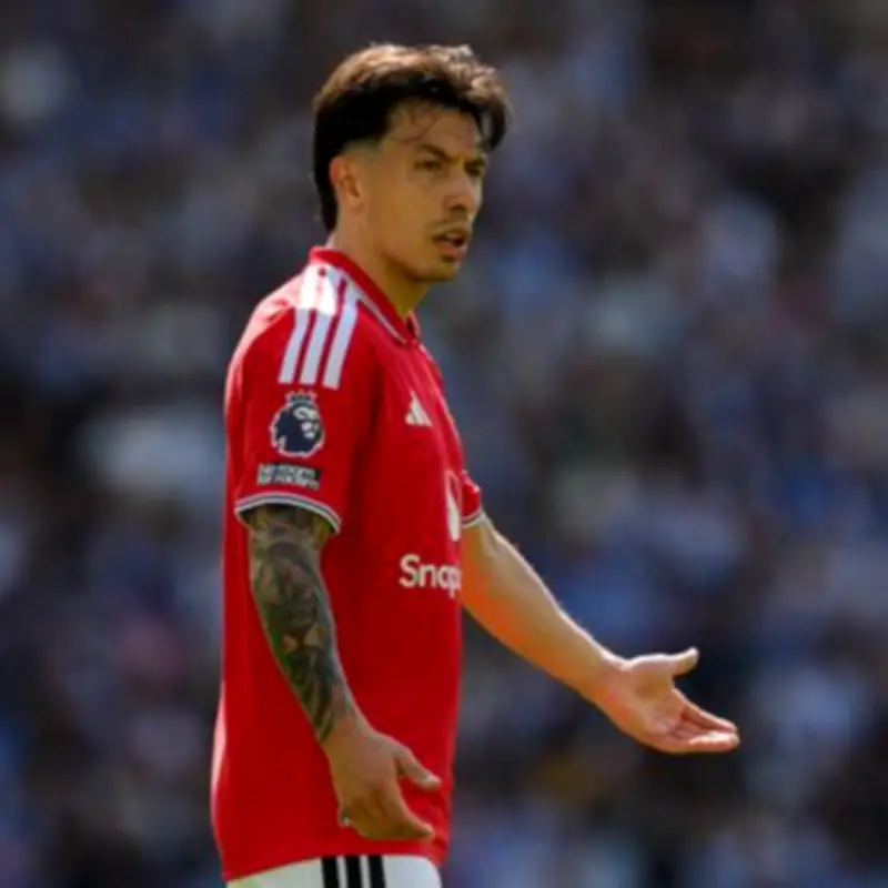 Argentinian media praise Lisandro Martinez's 'spectacular' act for Man United