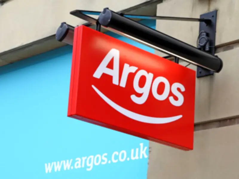 Argos Cuts Sun Lounger Price by £9 Ahead of Heatwave