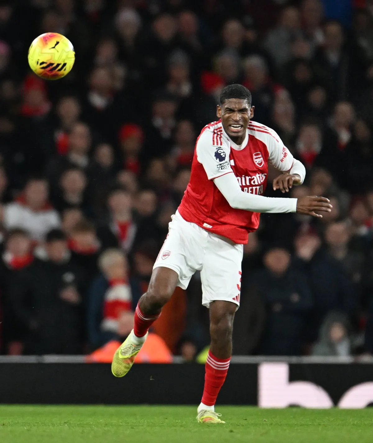 Arsenal's Mosquera Out For Six Weeks With Ankle Injury