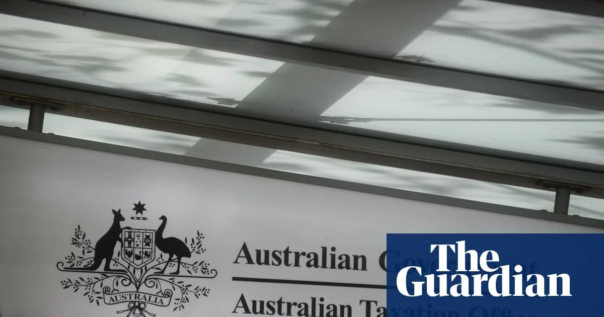 ATO Call Centre Worker Takes Legal Action for Equal Pay