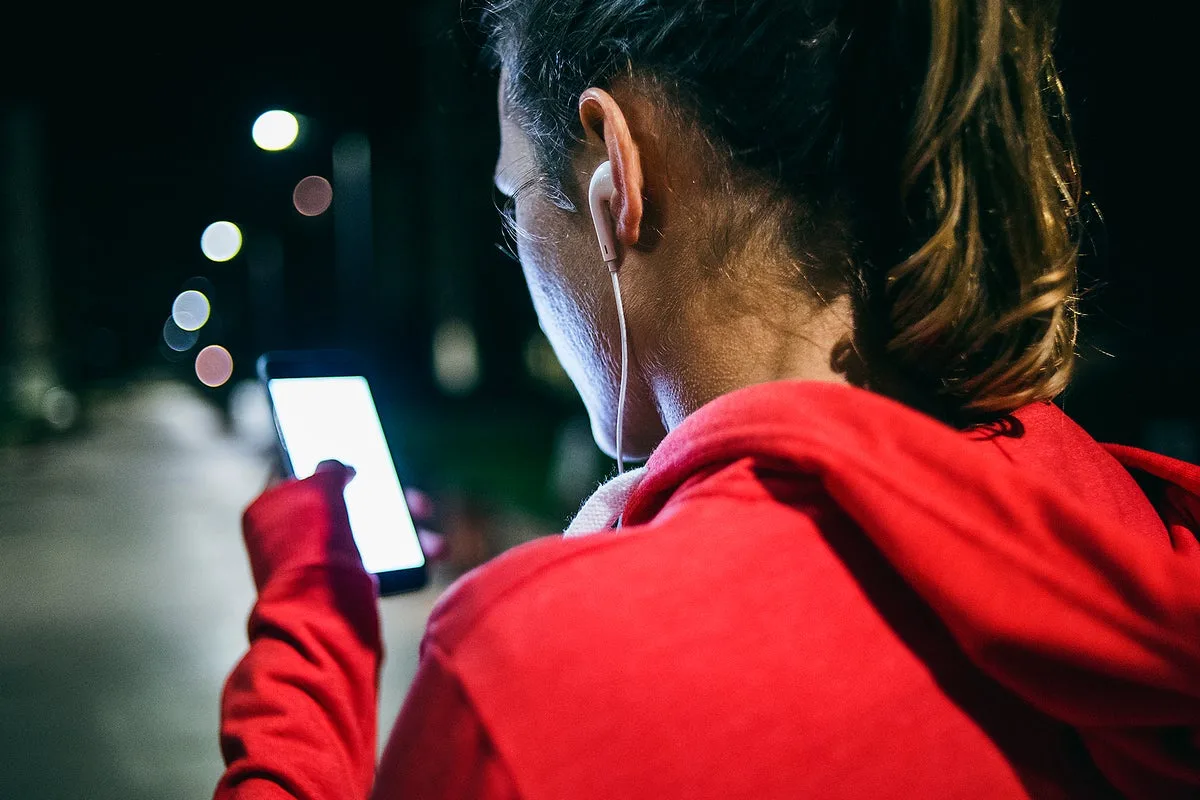 Avoid Headphones When Sick: Ear Infection Risks Explained