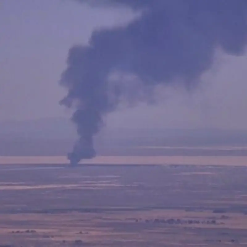 B-52 Stratofortress Crashes at Edwards Air Force Base, Massive Smoke Plume