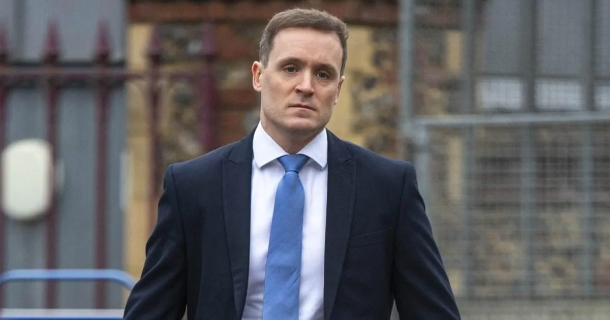 BA pilot acquitted of voyeurism over filmed sex with flight attendant