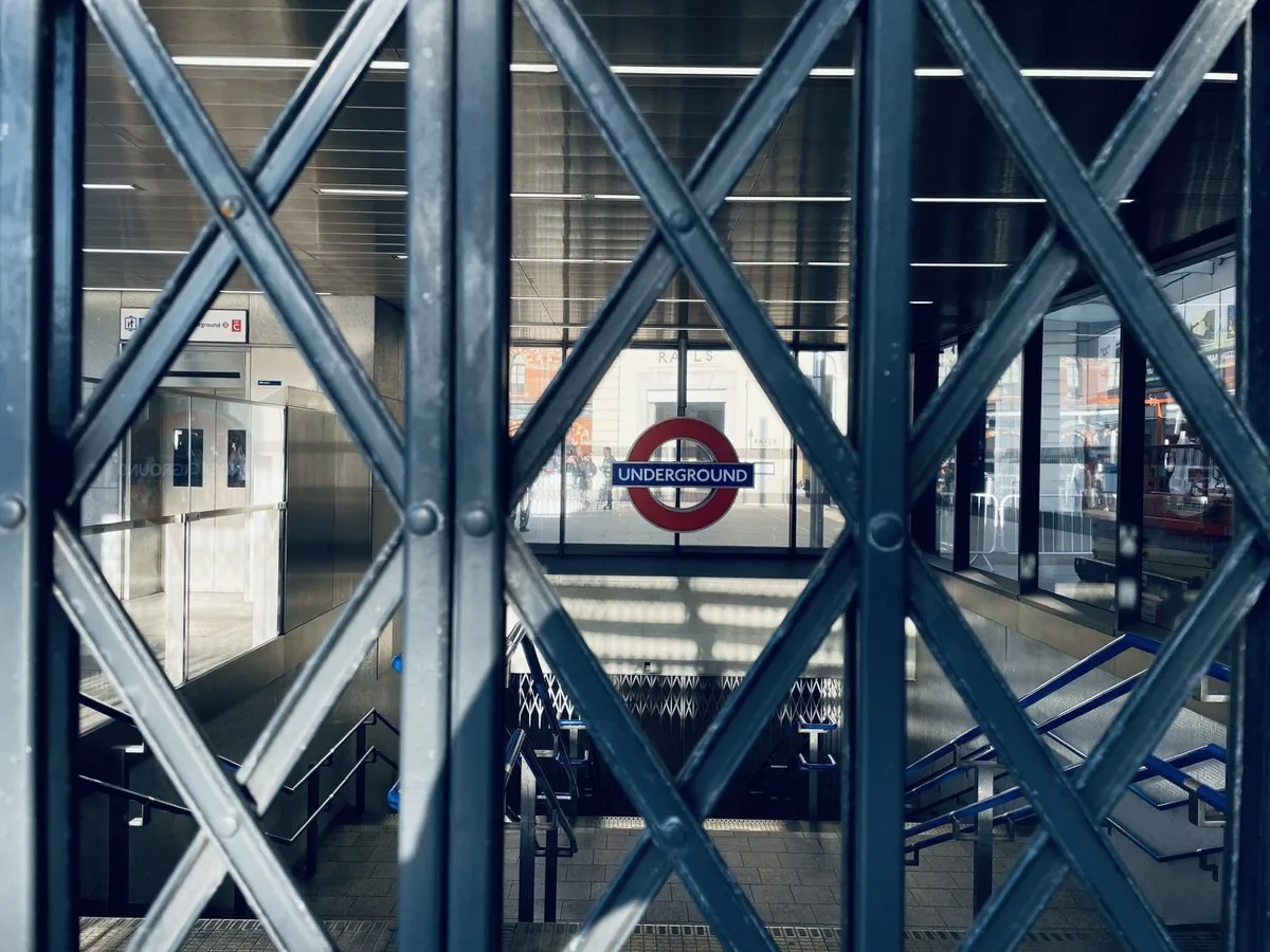 Tube Drivers Offered £80,000 Salary in New Pay Deal