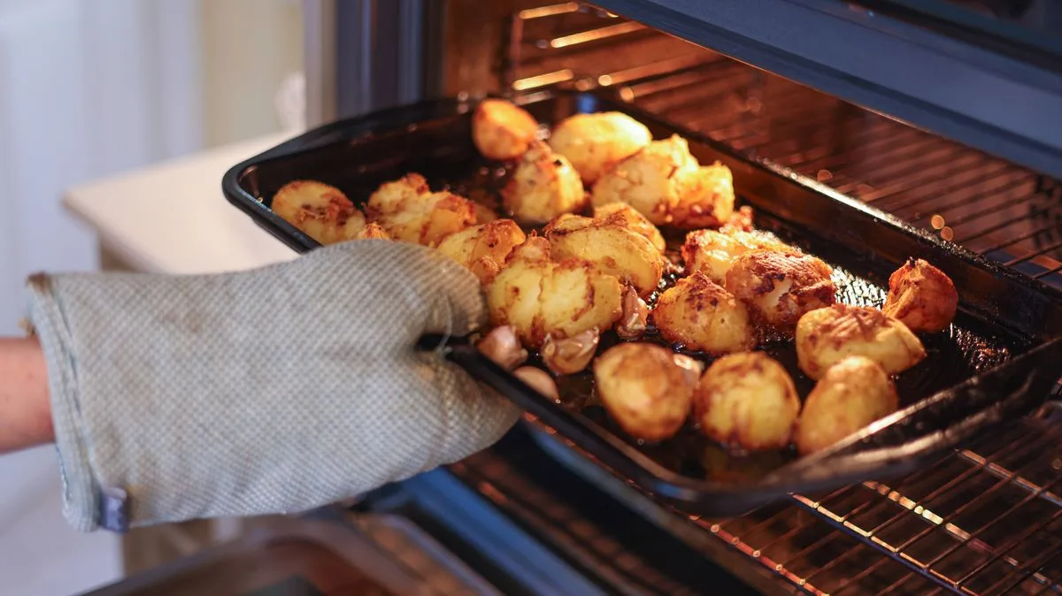 Baking Soda Hack for Perfect Crispy Roast Potatoes