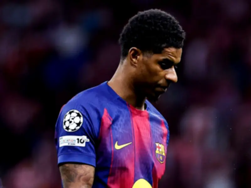 Barcelona reject £26m Marcus Rashford transfer option